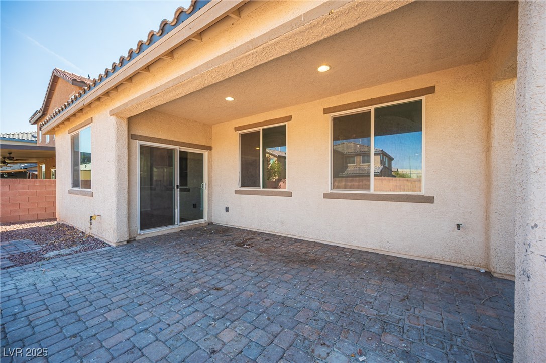 5856 Country Lake Lane