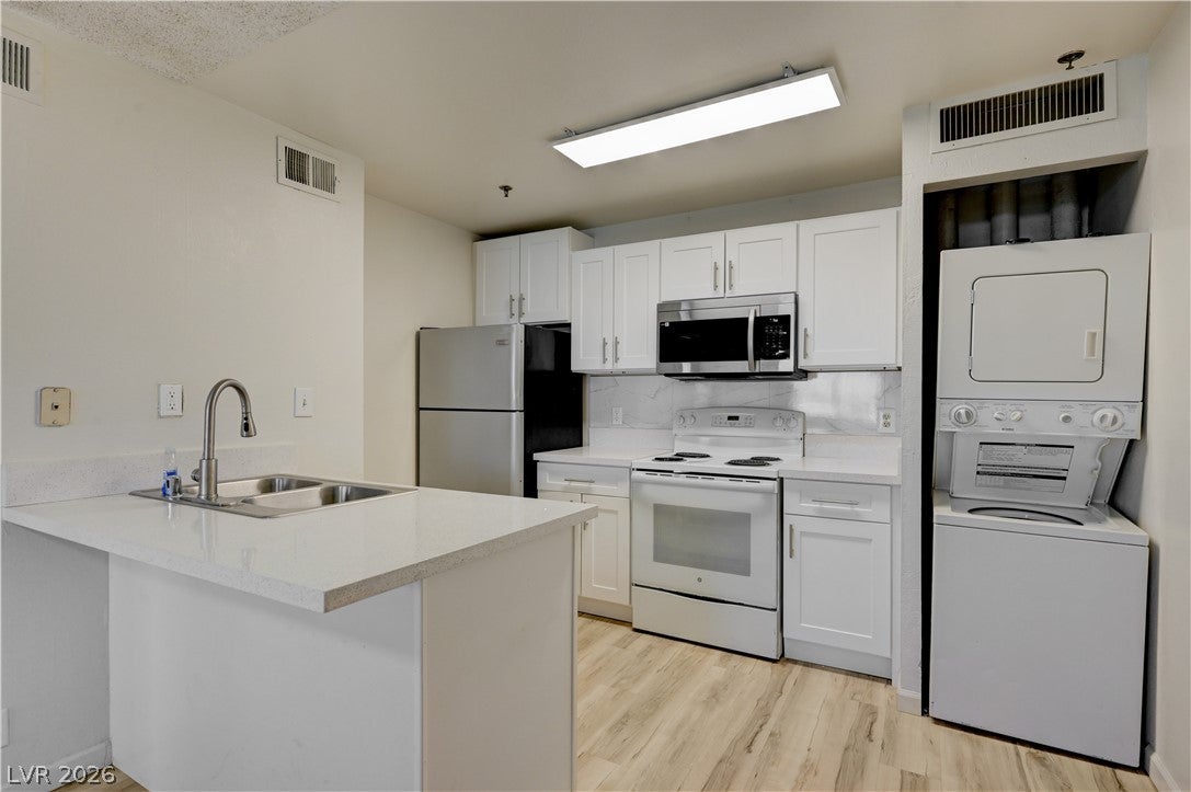 1381 E University Avenue 311