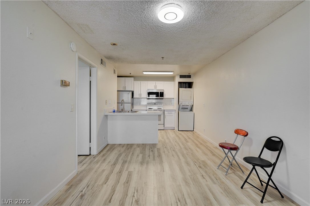 1381 E University Avenue 311