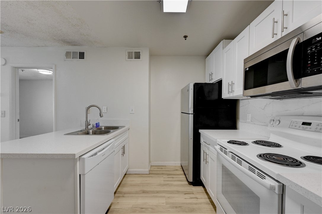 1381 E University Avenue 311