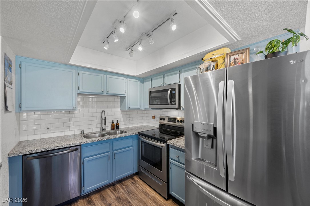 917 Boulder Springs Drive 202