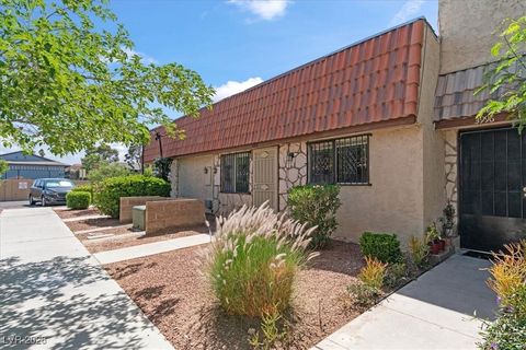 Townhouse For Sale - 4000 Visby Lane<br/> Las Vegas, NV 89119