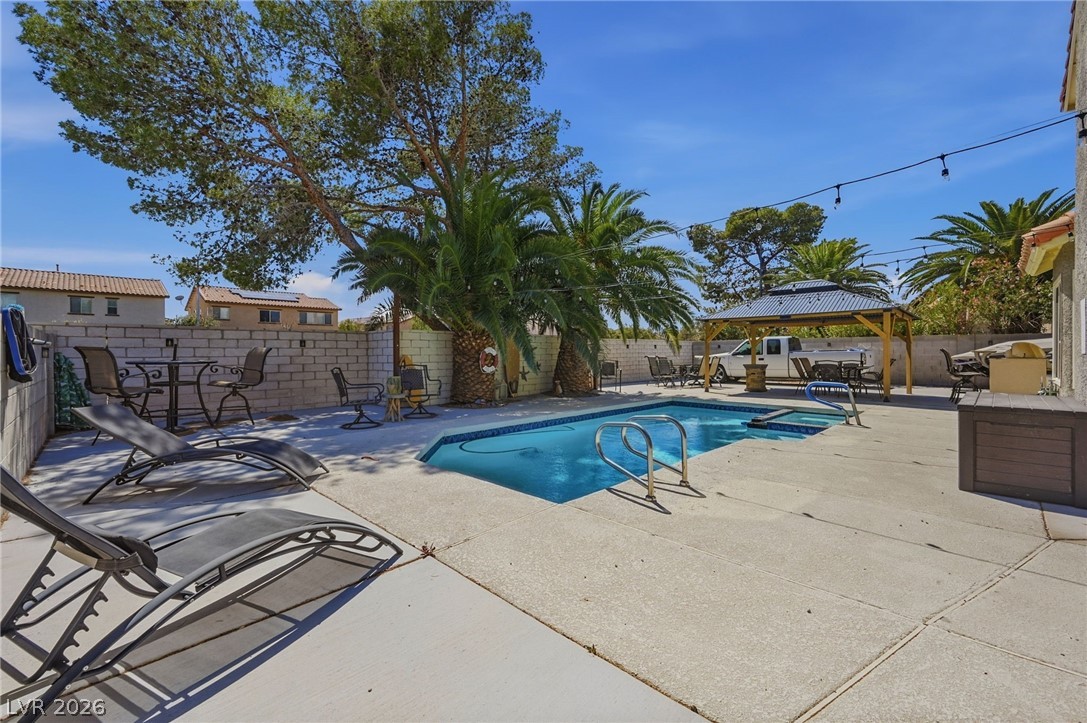 1445 Heather Oaks Way