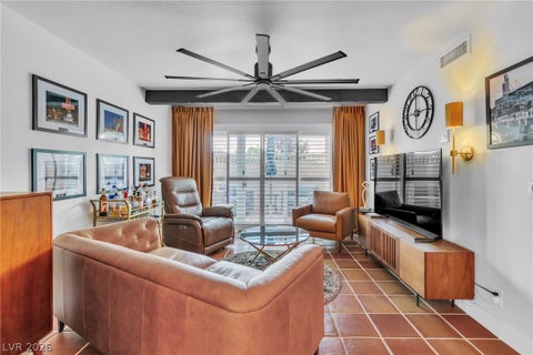 Condo For Sale - 2879 Geary Place #2811<br/> Clark County, Las Vegas, NV 89109