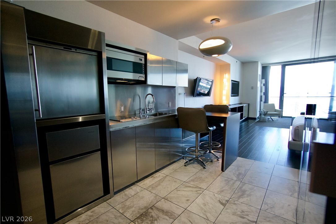 4381 W Flamingo Road 3118