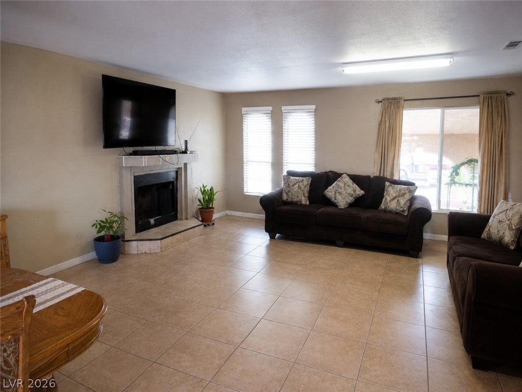905 Zola Circle