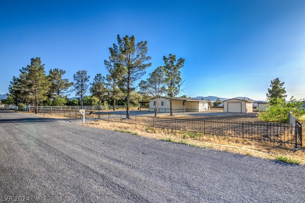 View Pahrump, NV 89048 mobile home