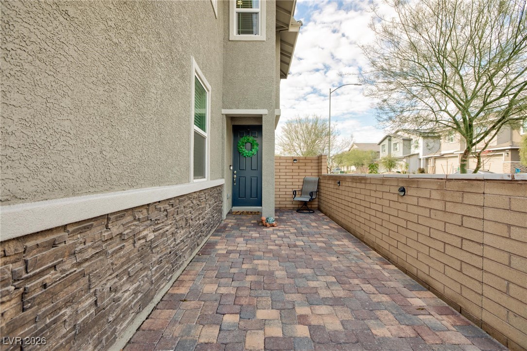 737 Cottonwood Hill Place