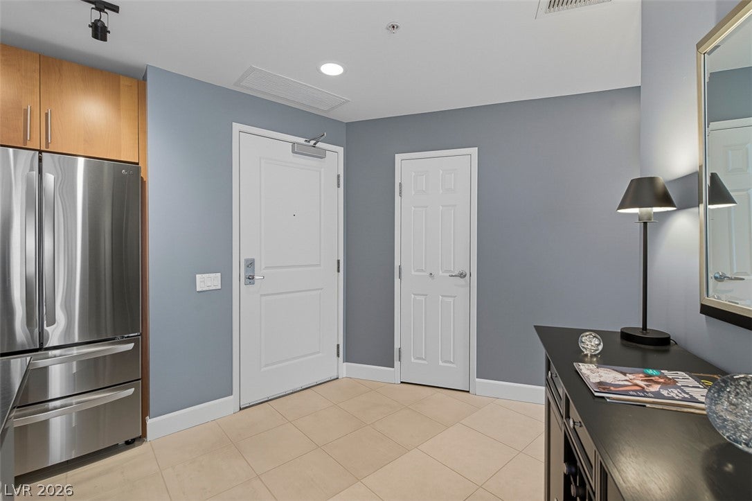 200 W Sahara Avenue 1405