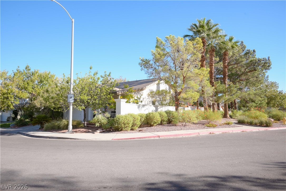 2047 Smoketree Village Circle