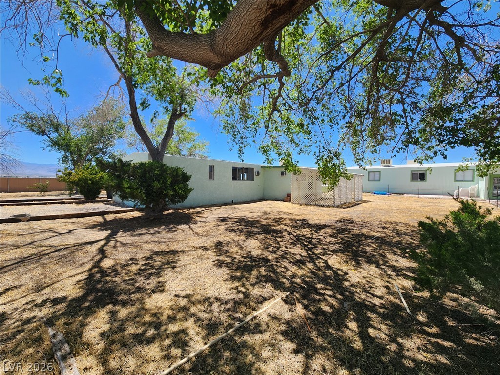 1111 W Hardy Lane