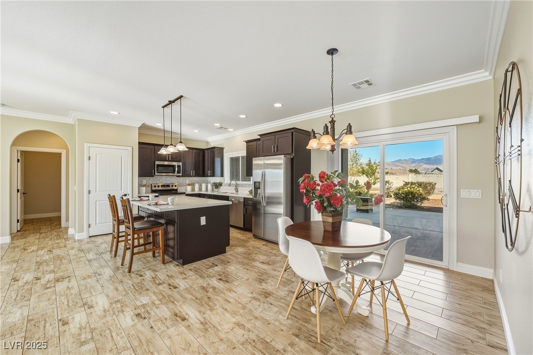 6981 Queenswood Court