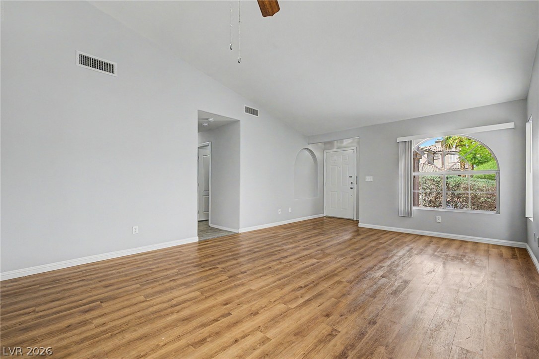 1905 Grand Prairie Avenue