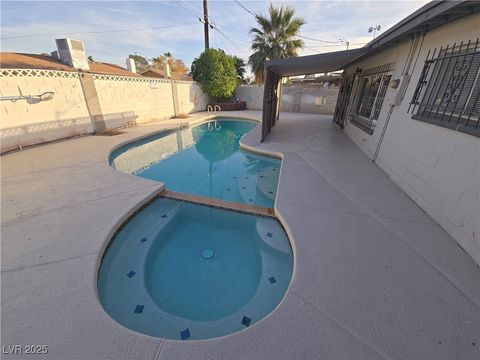 Photo of 5168 Wilbur Street, Las Vegas, NV 89119 (MLS # 2742449)