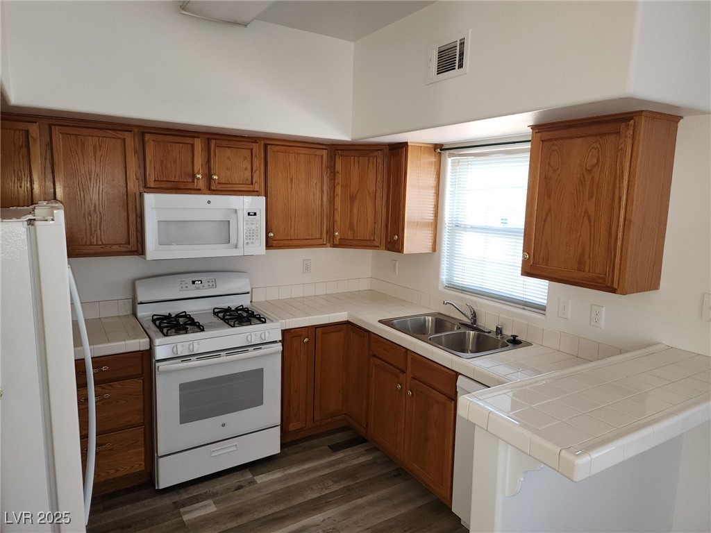 520 Arrowhead Trail #1411, Henderson, Nevada image 5