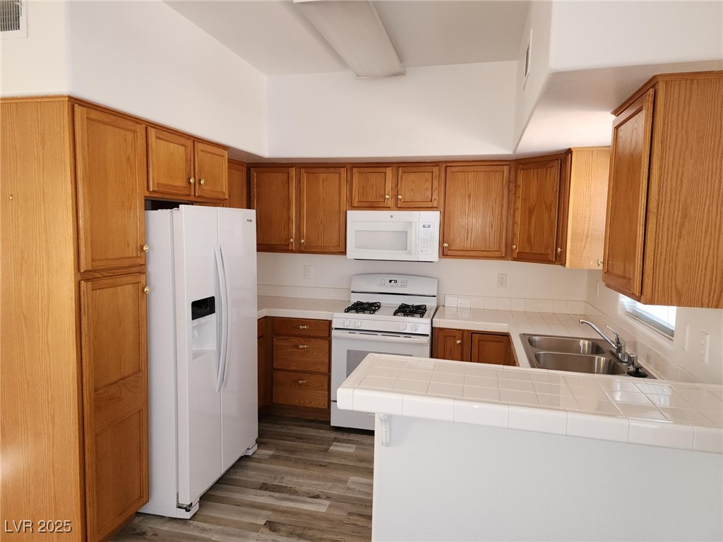 520 Arrowhead Trail #1411, Henderson, Nevada image 4