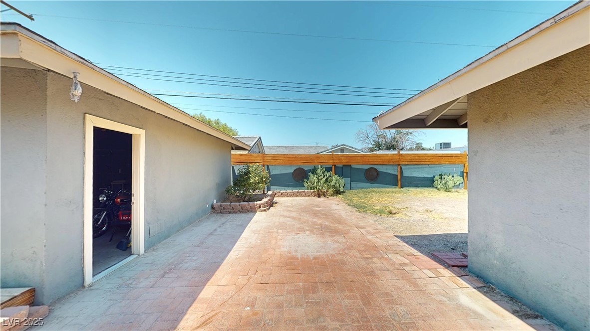 Las Vegas, Nevada 89104, United States, 4 Bedrooms Bedrooms, ,2 BathroomsBathrooms,Residential,Active,108527