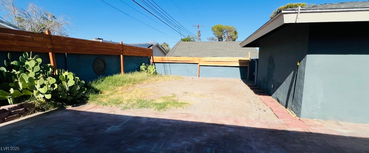 Las Vegas, Nevada 89104, United States, 4 Bedrooms Bedrooms, ,2 BathroomsBathrooms,Residential,Active,108527