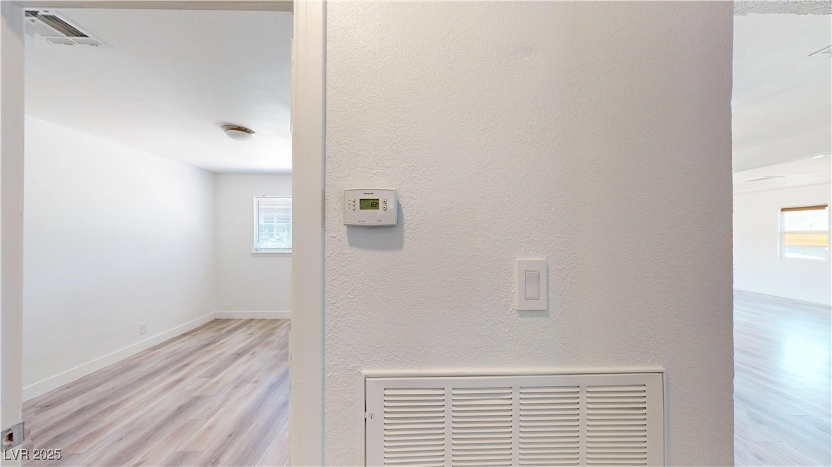 Las Vegas, Nevada 89104, United States, 4 Bedrooms Bedrooms, ,2 BathroomsBathrooms,Residential,Active,108527