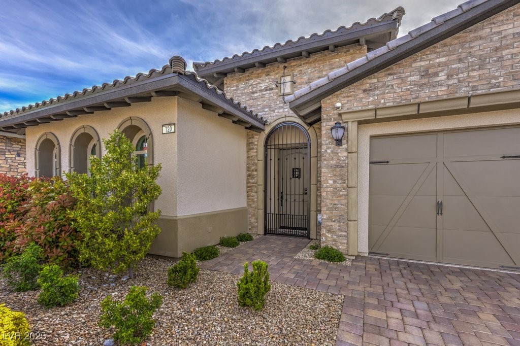 120 Basque Coast Street