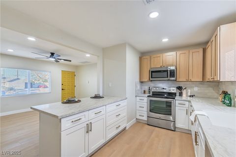 Photo of 143 Ivy Street, Henderson, NV 89015 (MLS # 2729955) Photo of 143 Ivy Street, Henderson, NV 89015 (MLS # 2729955)