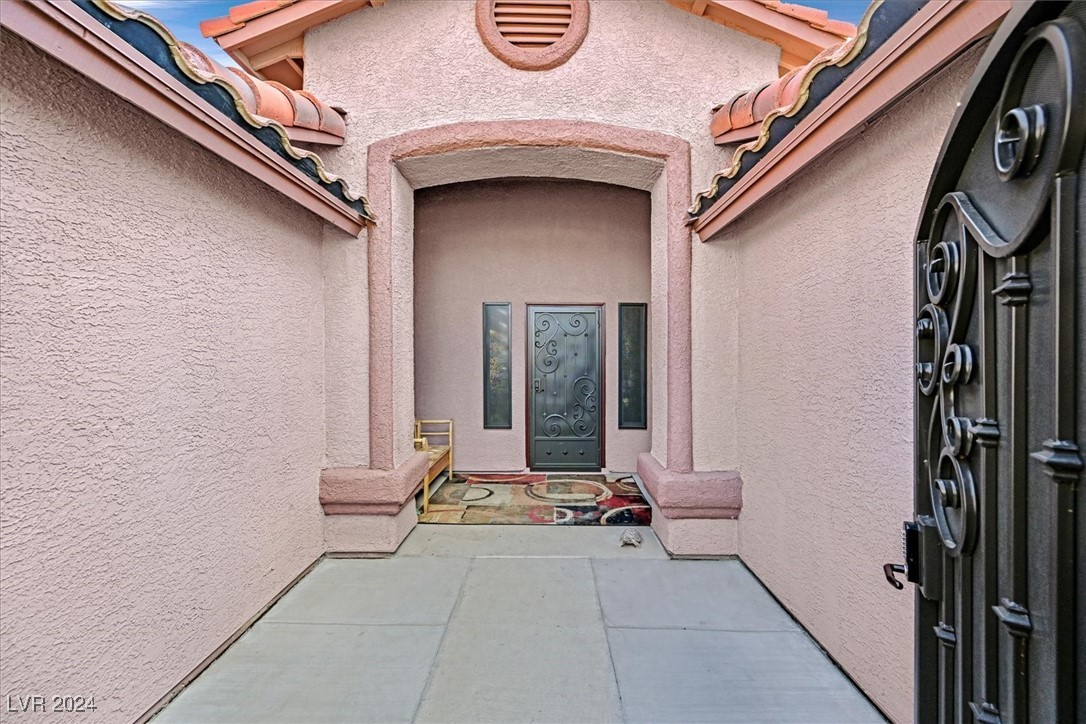 1135 Gainesborough Court, Henderson, Nevada image 2