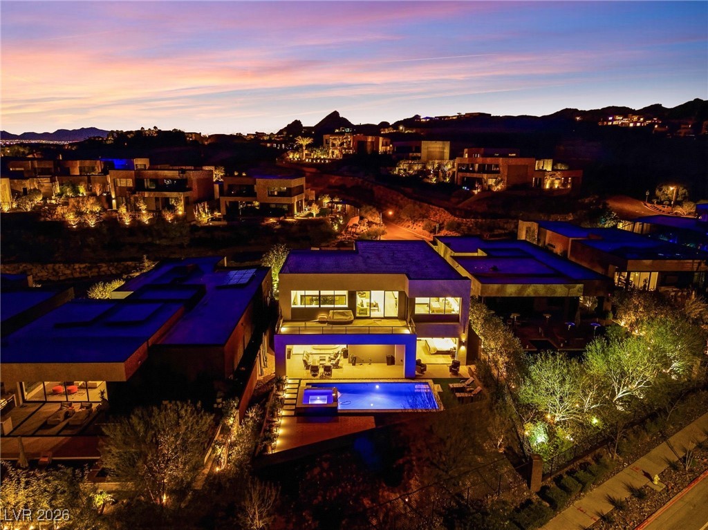 16 Canyon Shores Place