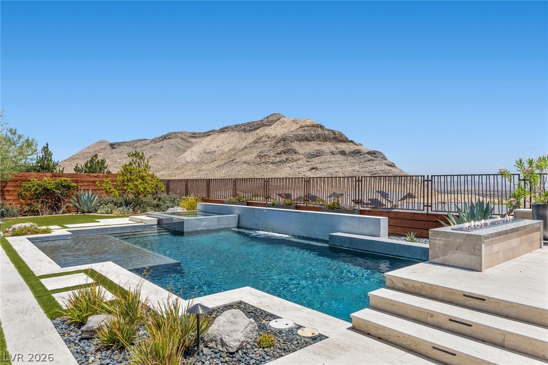 3084 The Peaks Lane