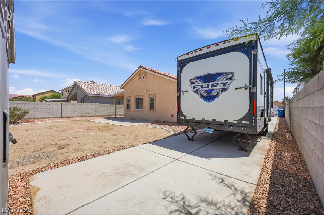 5329 Manor Stone Street