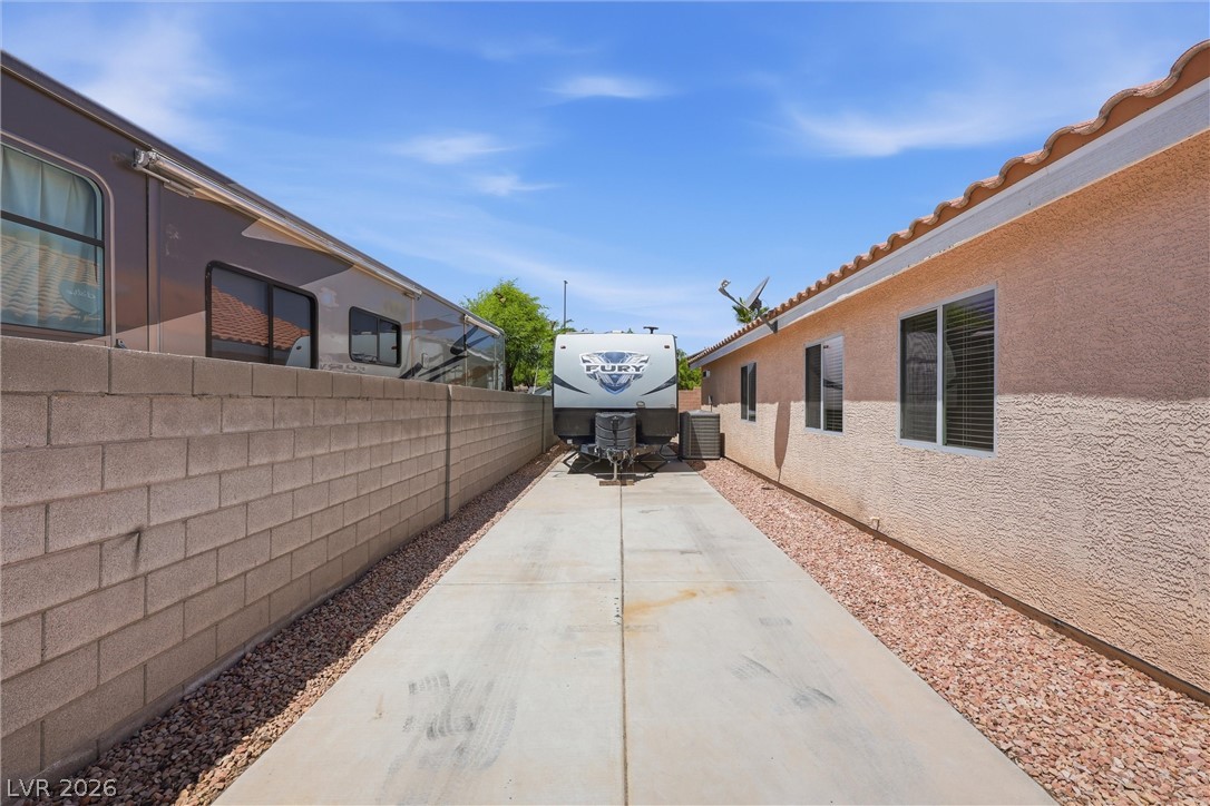 5329 Manor Stone Street