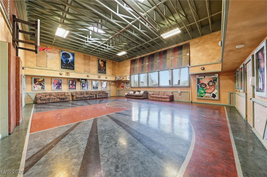 1008 Santa Helena Avenue