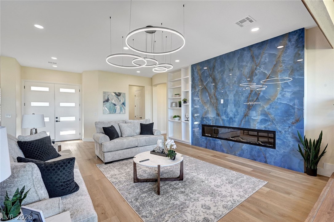 4574 Fiore Bella Boulevard