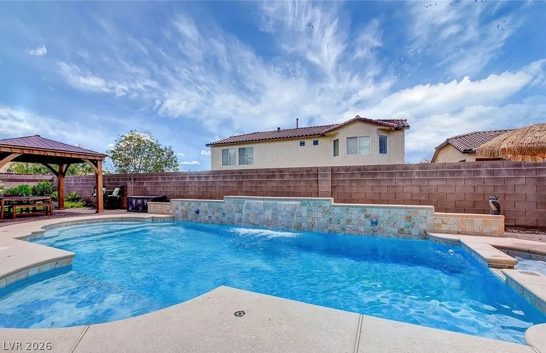 9405 Artesian Oak Court