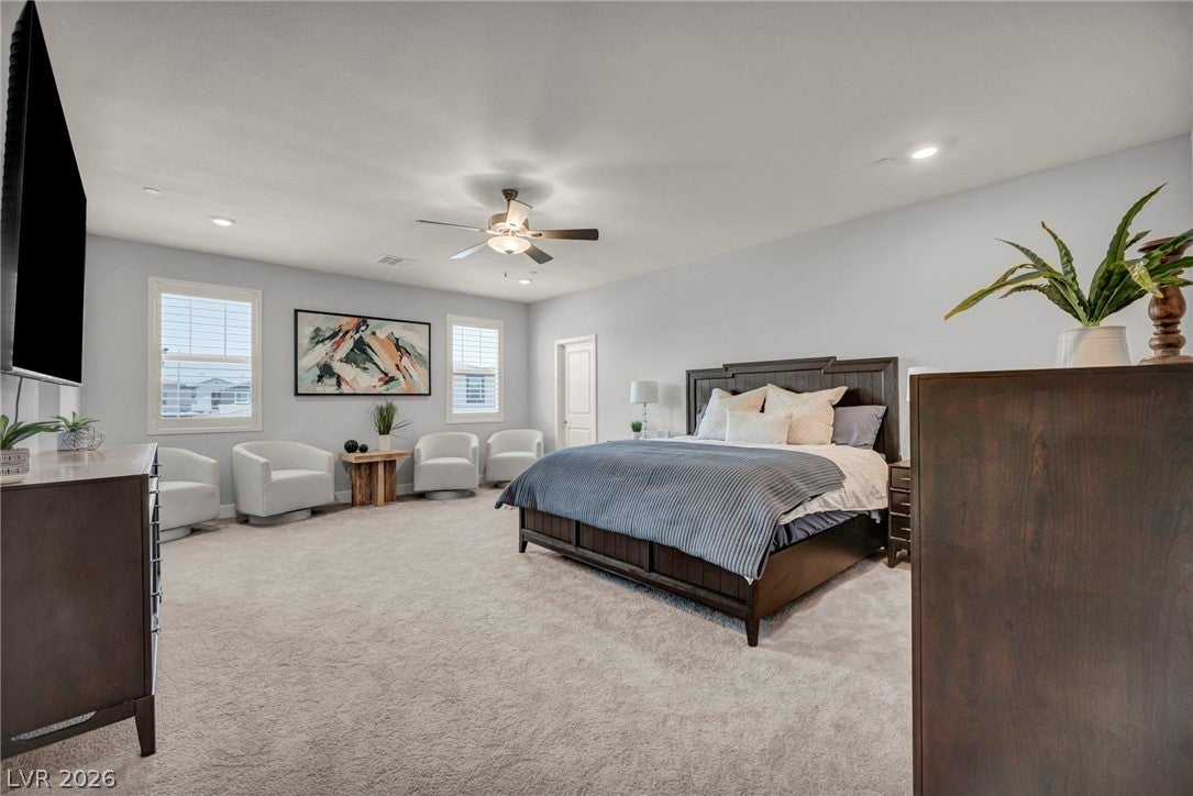 1137 Green Lovebird Street