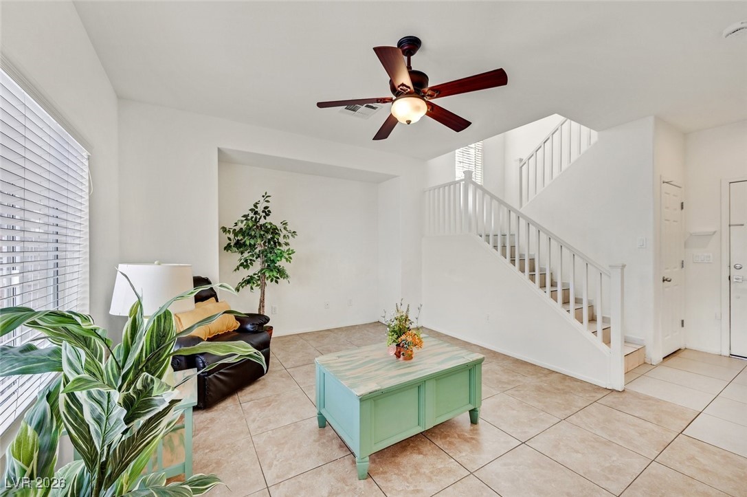 Properties 1 935 Maple Pines Avenue