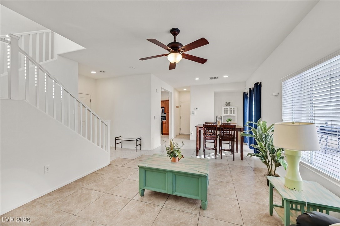 Properties 4 935 Maple Pines Avenue