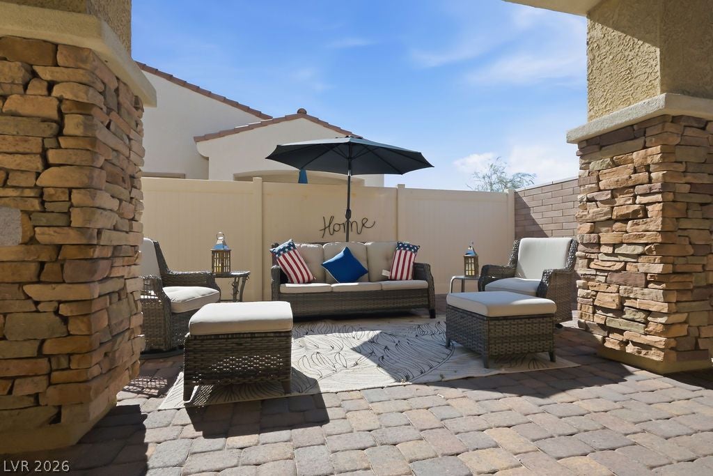 794 Charming Holly Street