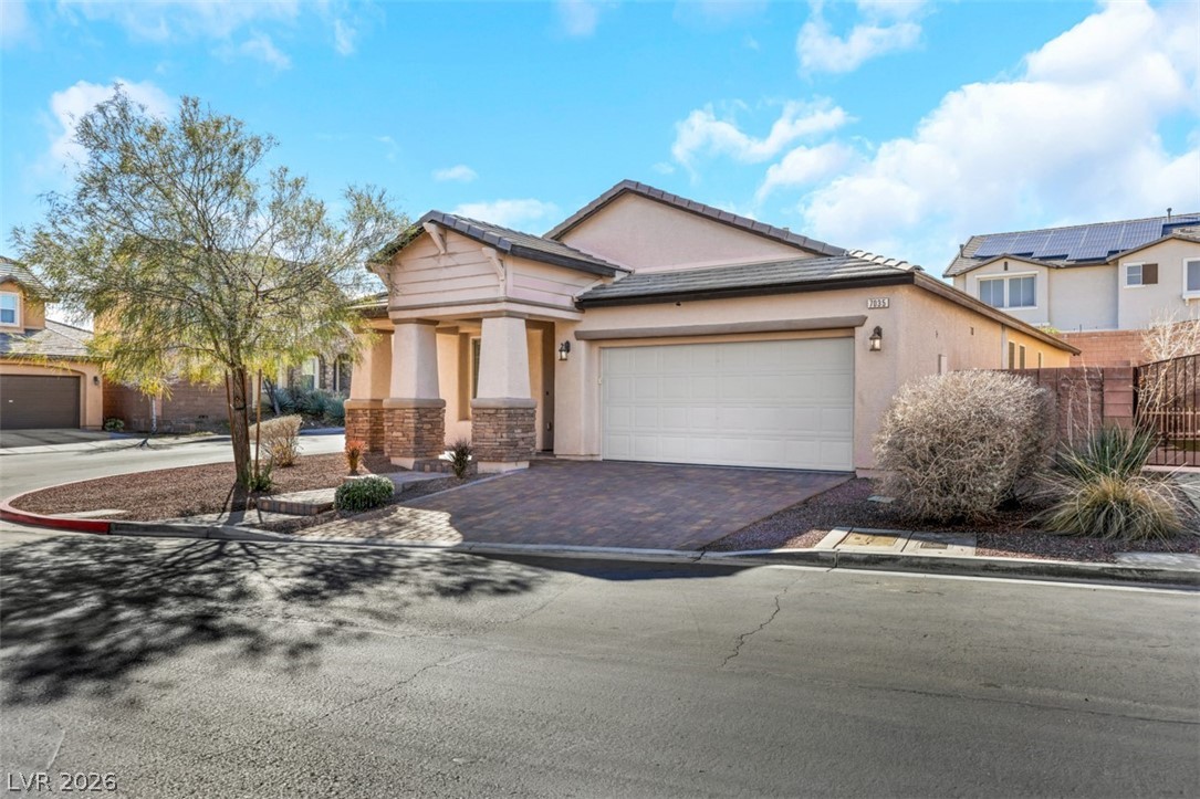 7035 Thistle Ridge Street