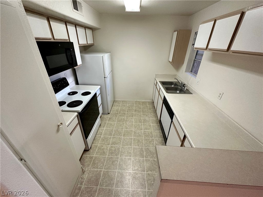 2300 E Silverado Ranch Boulevard 1118