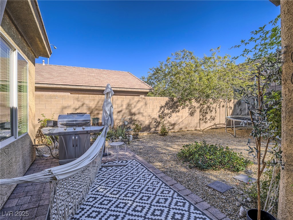 Henderson, Nevada 89044, United States, 4 Bedrooms Bedrooms, ,4 BathroomsBathrooms,Residential,Active,250100