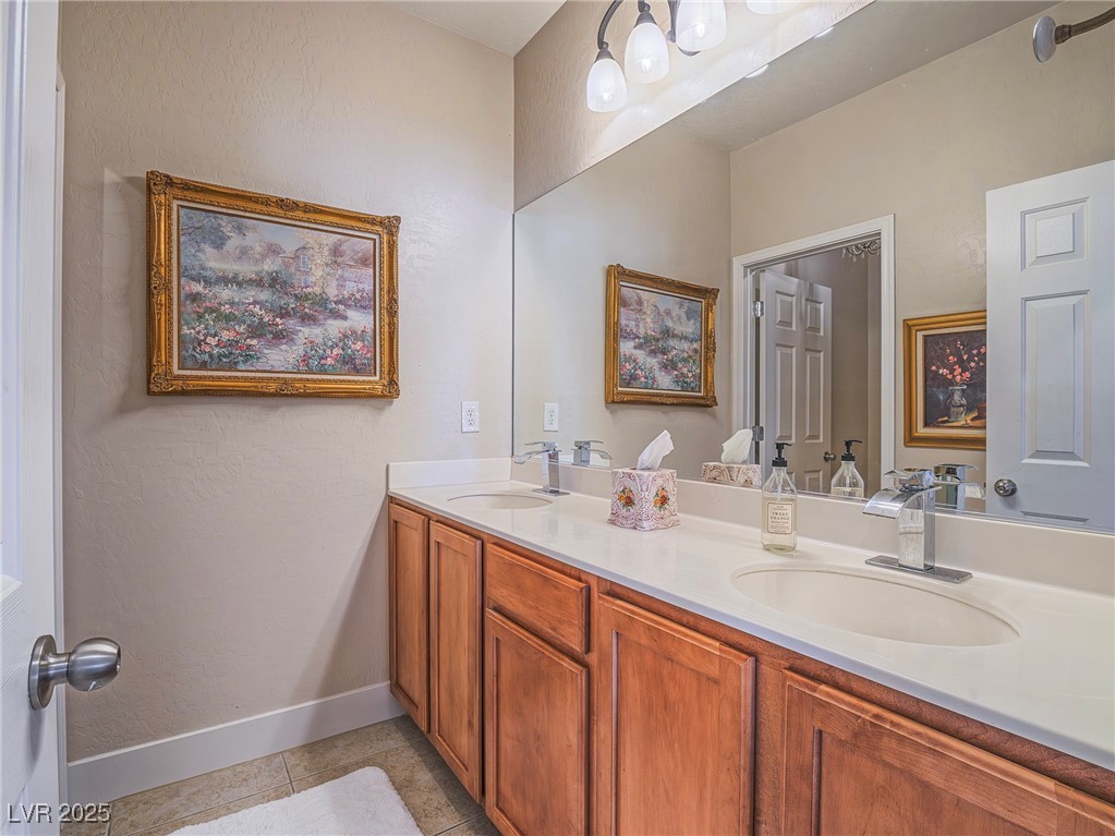 Henderson, Nevada 89044, United States, 4 Bedrooms Bedrooms, ,4 BathroomsBathrooms,Residential,Active,250100