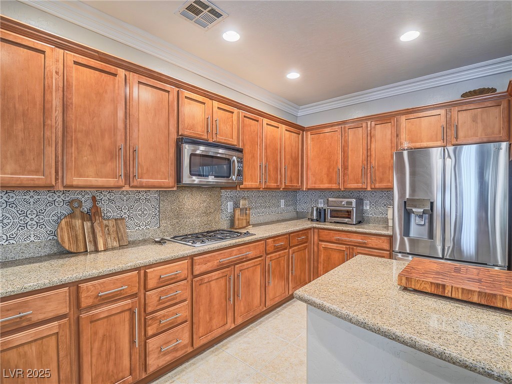 Henderson, Nevada 89044, United States, 4 Bedrooms Bedrooms, ,4 BathroomsBathrooms,Residential,Active,250100