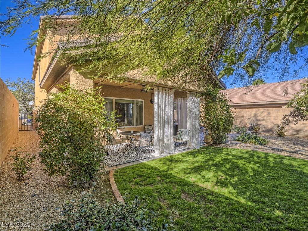 Henderson, Nevada 89044, United States, 4 Bedrooms Bedrooms, ,4 BathroomsBathrooms,Residential,Active,250100