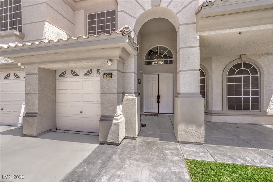 4772 Lomas Santa Fe Street