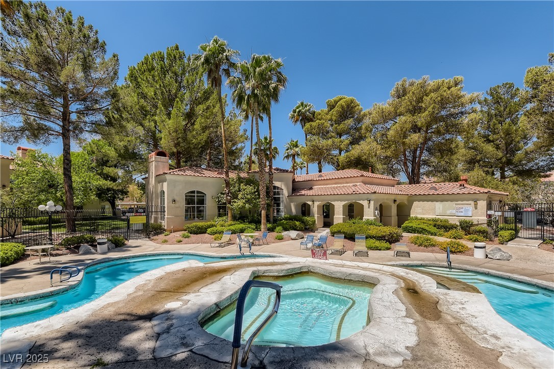 Las Vegas, Nevada 89145, United States, 2 Bedrooms Bedrooms, ,2 BathroomsBathrooms,Residential,Active,93837