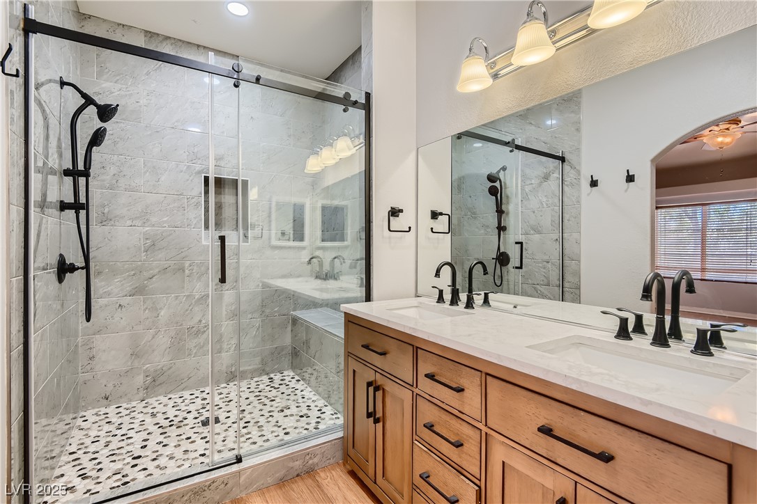 Las Vegas, Nevada 89145, United States, 2 Bedrooms Bedrooms, ,2 BathroomsBathrooms,Residential,Active,93837