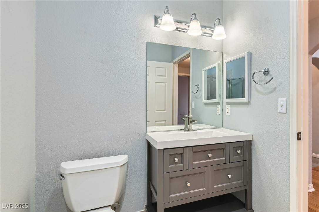 Las Vegas, Nevada 89145, United States, 2 Bedrooms Bedrooms, ,2 BathroomsBathrooms,Residential,Active,93837