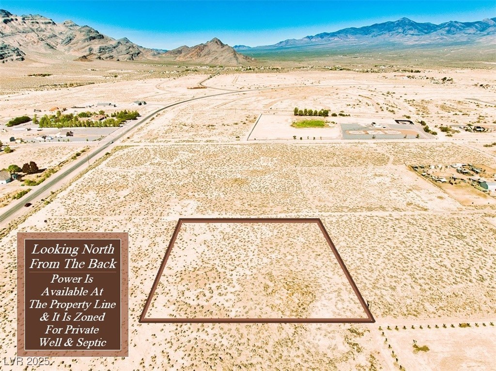 1911 W River Run Street