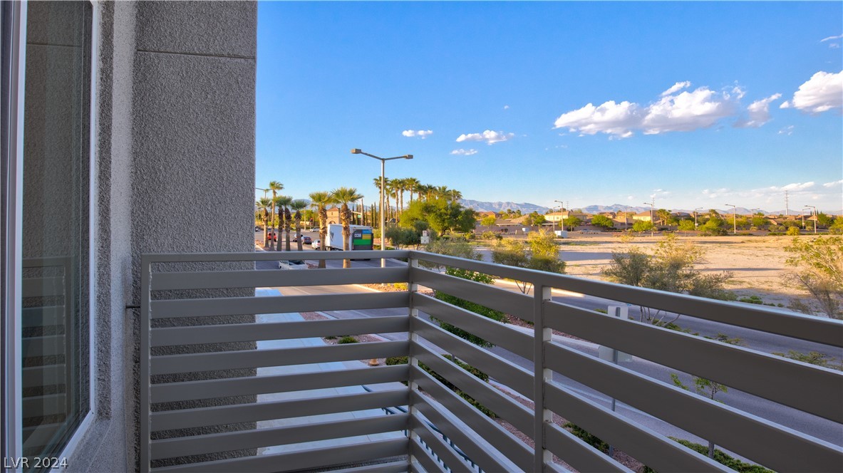 View Las Vegas, NV 89135 townhome