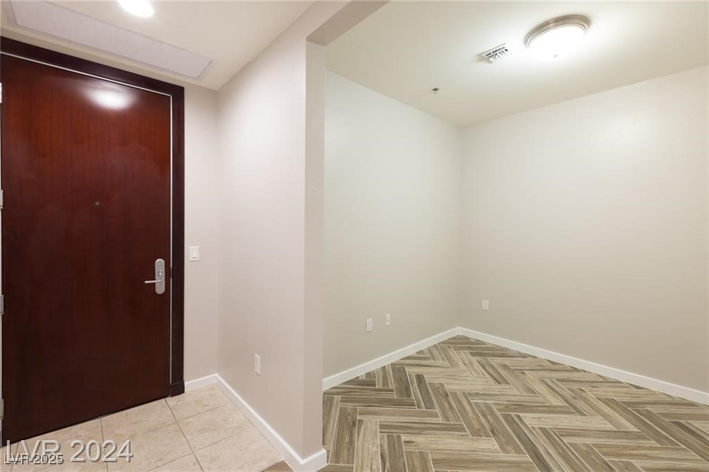 4575 Dean Martin Drive 2701